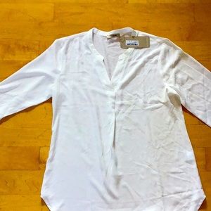 White long sleeve blouse